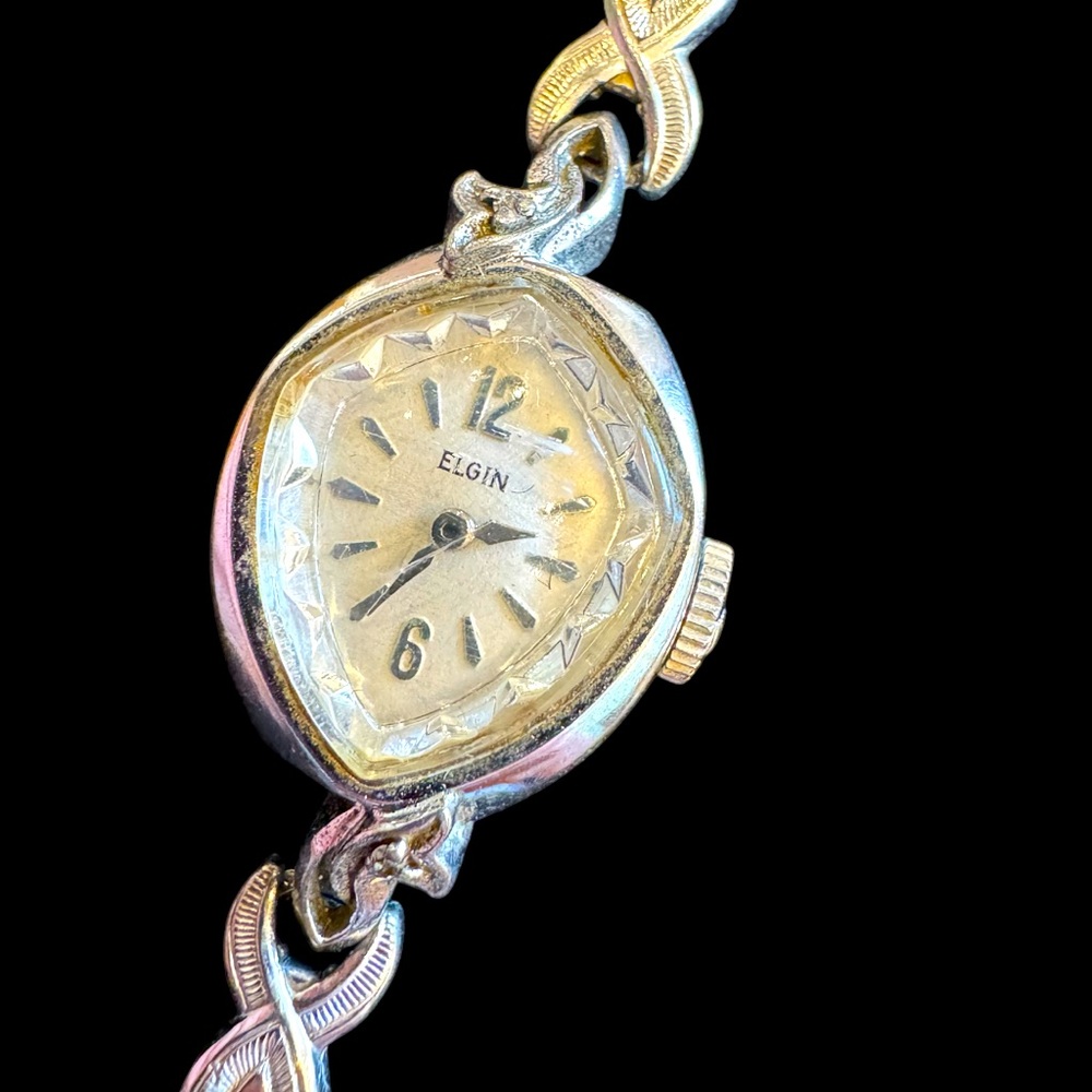 Vintage Ladies Silver Elgin Watch Stretchy Bracelet Band